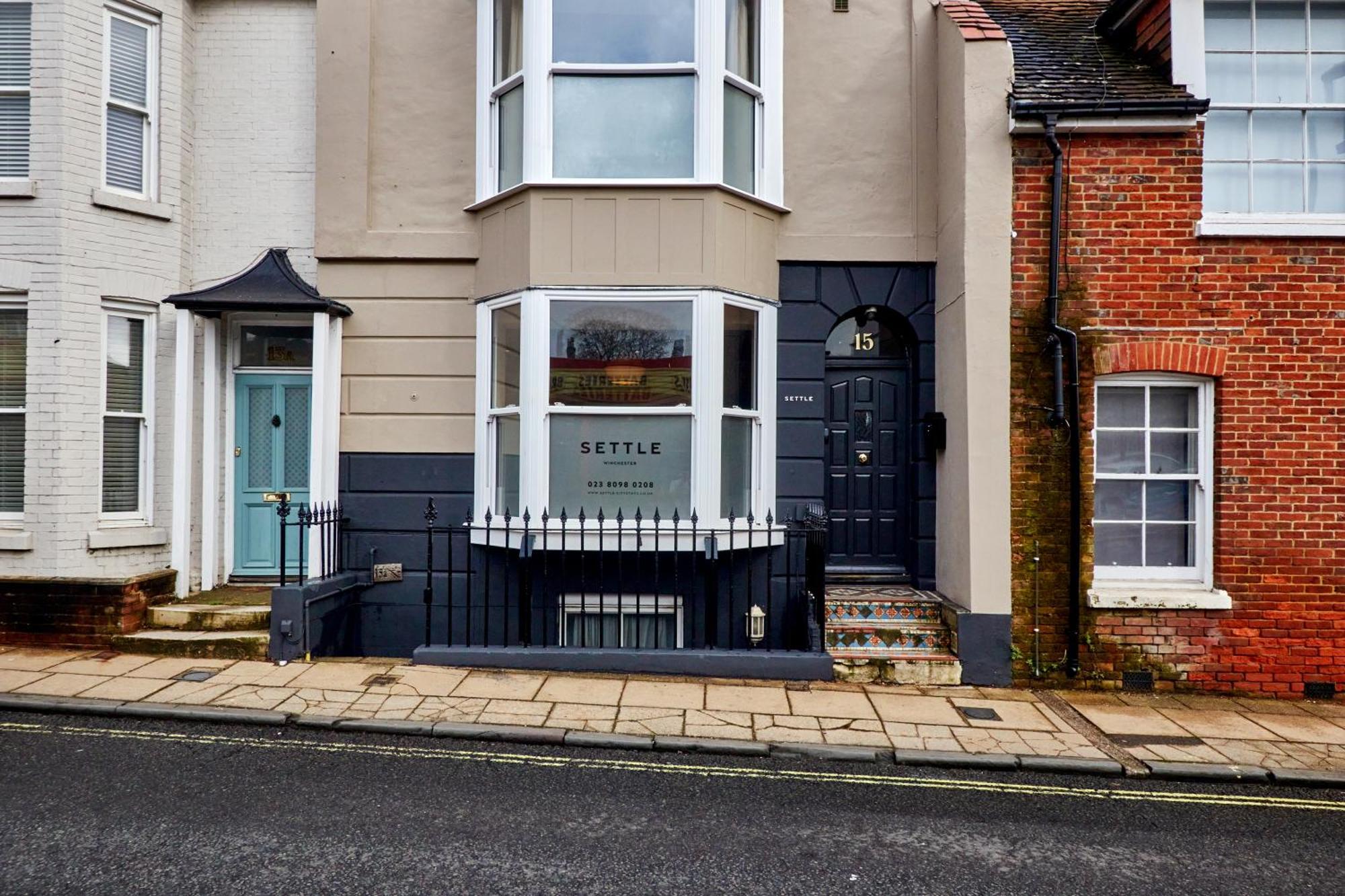 Settle In Winchester - Stylish Self Check-In Rooms מראה חיצוני תמונה