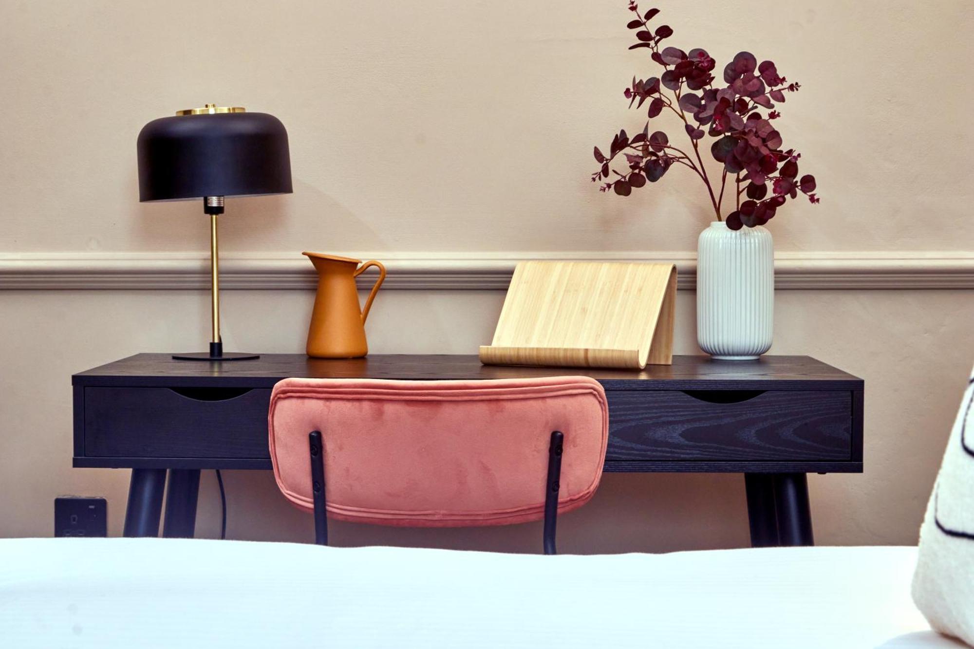 Settle In Winchester - Stylish Self Check-In Rooms מראה חיצוני תמונה