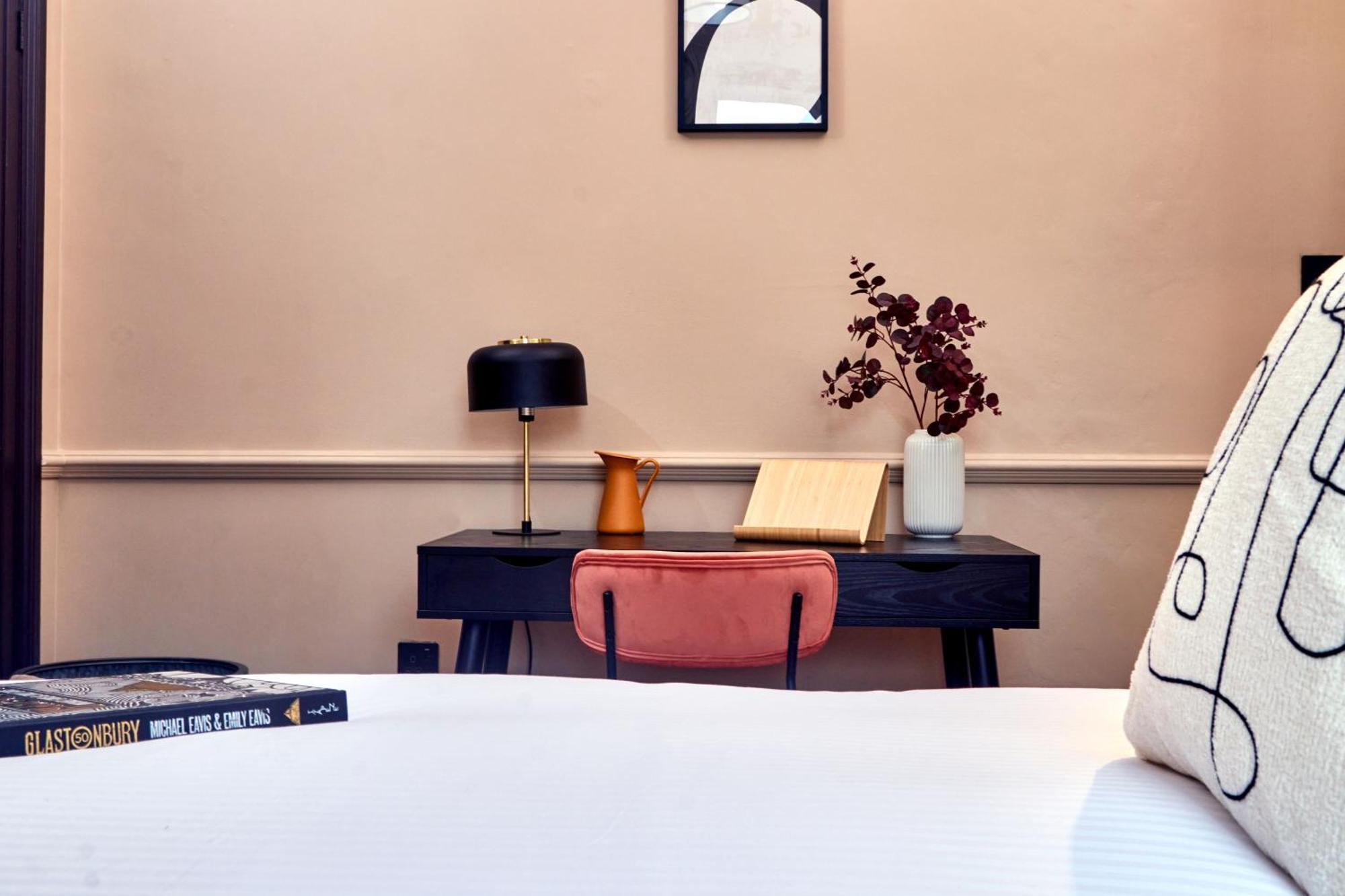 Settle In Winchester - Stylish Self Check-In Rooms מראה חיצוני תמונה
