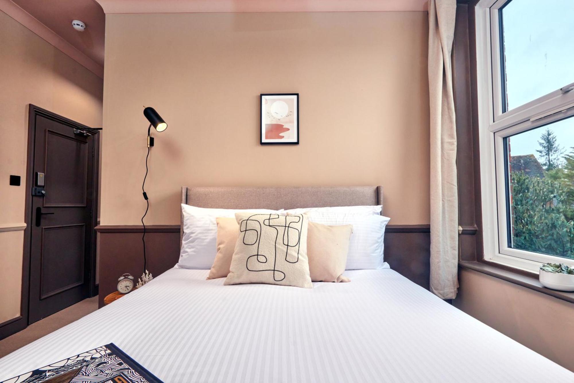 Settle In Winchester - Stylish Self Check-In Rooms מראה חיצוני תמונה